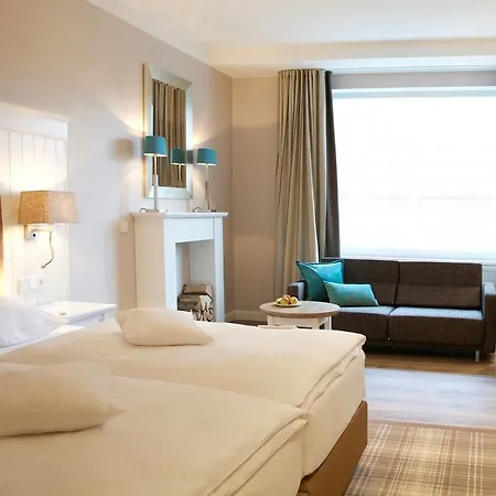 Hotel Munte Am Stadtwald 4*