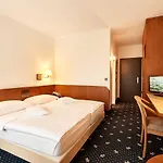 Szálloda Munte - Wellnesshotel Am Stadtwald 4*