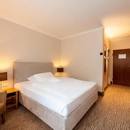 Munte - Wellnesshotel Am Stadtwald 4*