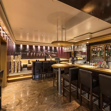 Szálloda Munte - Wellnesshotel Am Stadtwald