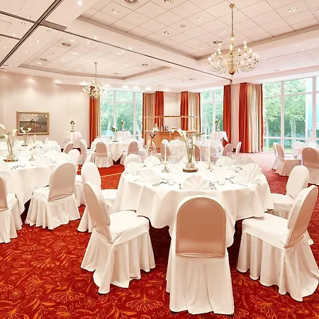 Munte - Wellnesshotel Am Stadtwald 4*