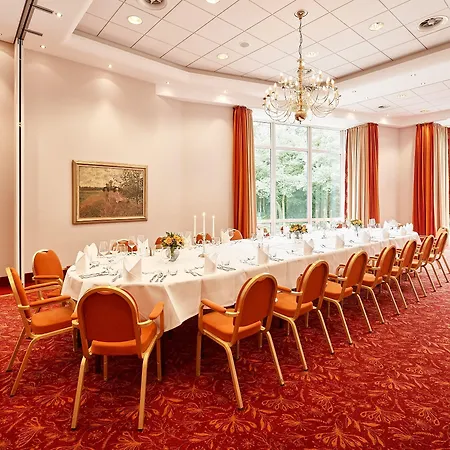 Szálloda Munte - Wellnesshotel Am Stadtwald 4*