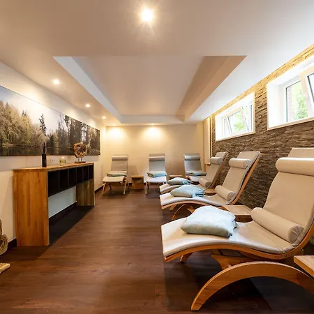 Hotel Munte Am Stadtwald 4*