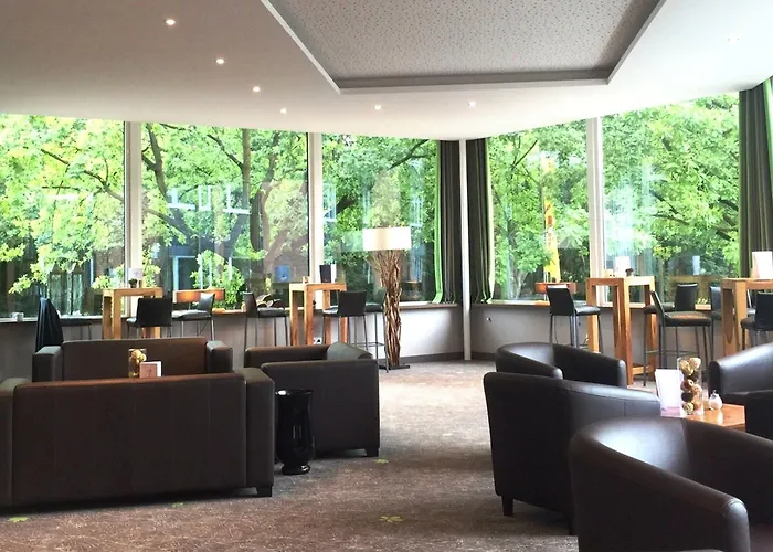 מלון Munte - Wellnesshotel Am Stadtwald 4*