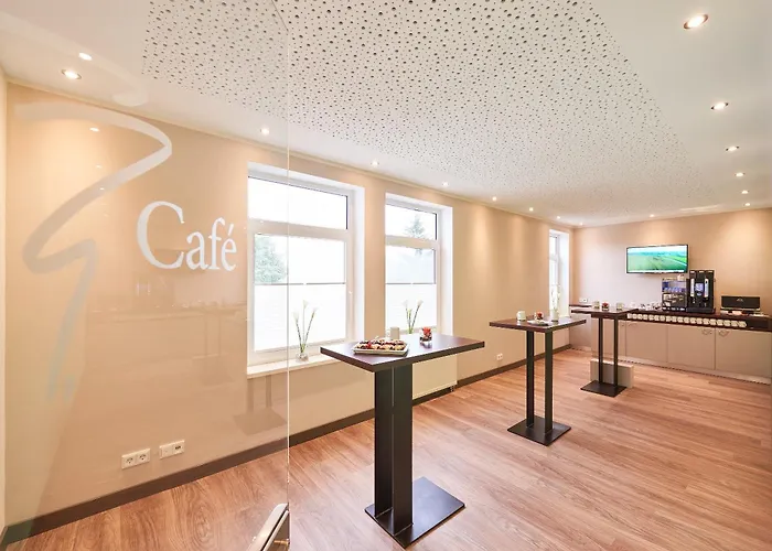 Munte - Wellnesshotel Am Stadtwald 4* ברמן